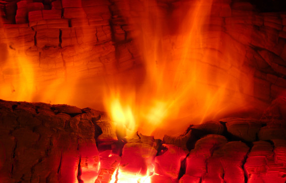 1517195419970144uZDj.png 真火壁爐一天需要燃燒多少木頭.png