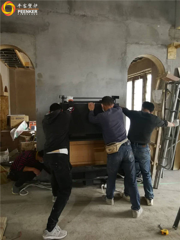 長(zhǎng)春萬(wàn)科蘭喬圣菲別墅法國(guó)TOTEM真火壁爐安裝.jpg