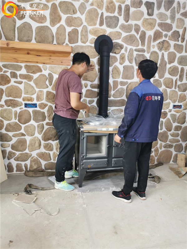 平客壁爐大連紅旗谷別墅英國進(jìn)口可做飯壁爐ESSE安裝.jpg 平客壁爐大連紅旗谷別墅英國進(jìn)口可做飯壁爐ESSE安裝.jpg