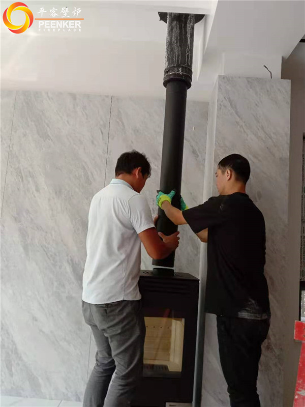 南京鐘山美廬別墅丹麥Aduro A12轉(zhuǎn)角火爐安裝.jpg