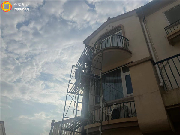 馬鞍山和縣碧桂園別墅丹麥壁爐Moros 8893安裝.jpg