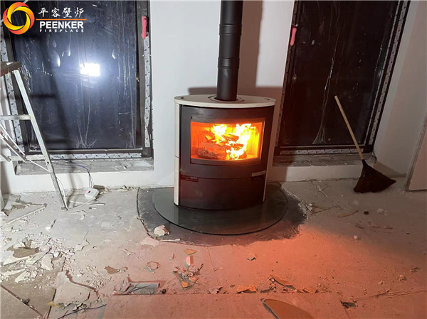 呼和浩特半山半水別墅丹麥Aduro A15SK壁爐安裝.jpg