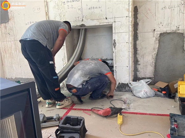 太原龍觀天下別墅丹麥Aduro A5真火壁爐安裝.jpg