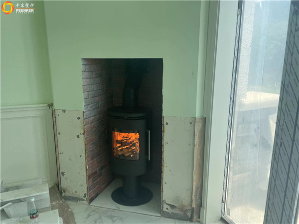 上海松江區(qū)別墅丹麥Morso 6848獨立火爐安裝.jpg