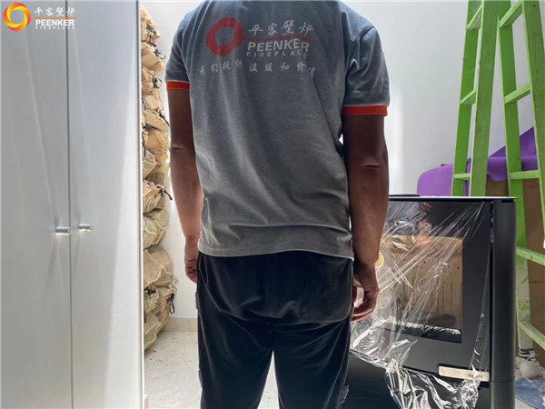 上海海珀.風(fēng)華別墅丹麥火爐Aduro A15B安裝.jpg