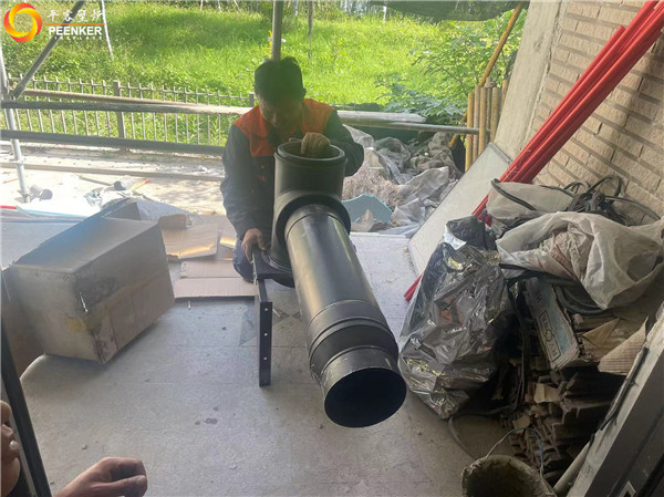 上海風(fēng)荷麗景別墅丹麥壁爐Morso S101-11安裝.jpg