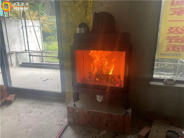 上海風(fēng)荷麗景別墅丹麥壁爐Morso S101-11安裝.jpg