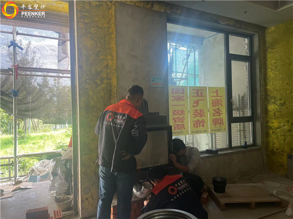 上海風(fēng)荷麗景別墅丹麥壁爐Morso S101-11安裝.jpg