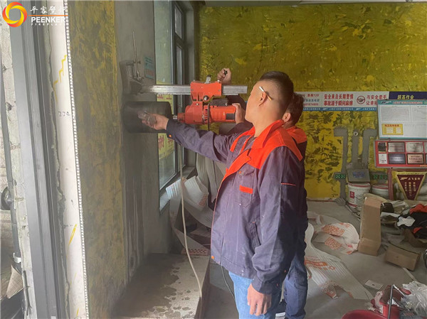 平客壁爐上海風(fēng)荷麗景別墅丹麥壁爐Morso S101-11安裝.jpg