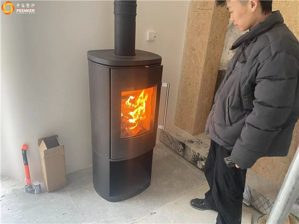 鎮(zhèn)江江南岸別墅丹麥進口壁爐Morso 8893安裝.jpg