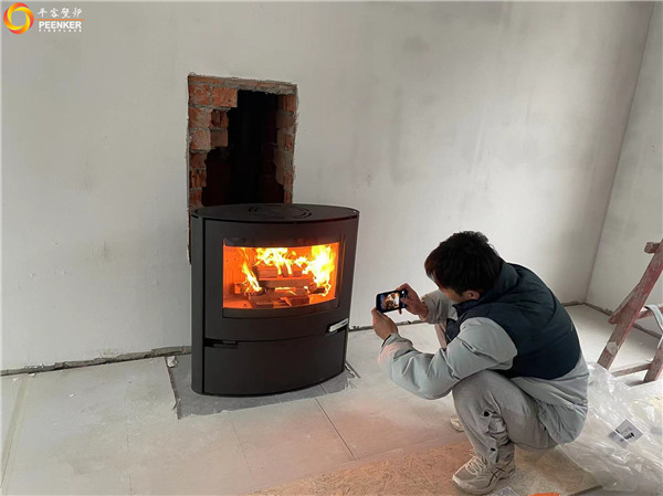 上海西郊華城別墅丹麥鋼板壁爐Aduro A15安裝.jpg