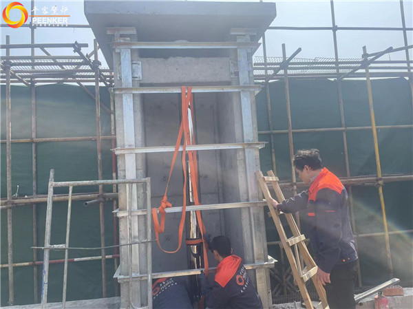 南京苜蓿園別墅丹麥Morso S101-11真火壁爐安裝.jpg