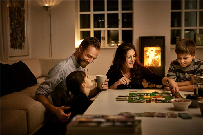 選購指南 | 選擇燃木火爐(壁爐)之前要考慮的 5 件事.jpg 選購指南 | 選擇燃木火爐(壁爐)之前要考慮的 5 件事.jpg