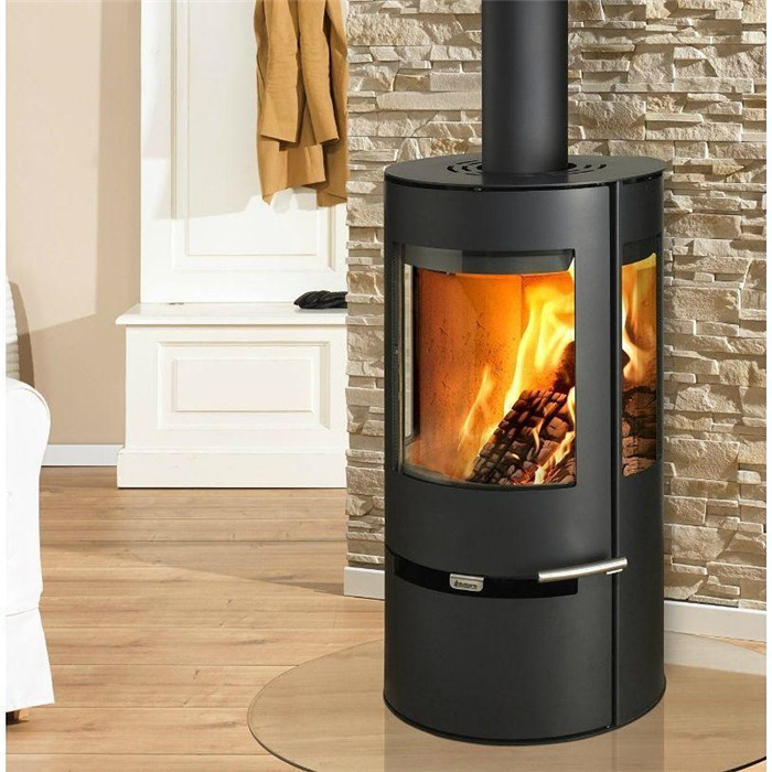 選購指南 | 選擇燃木火爐(壁爐)之前要考慮的 5 件事.jpg 選購指南 | 選擇燃木火爐(壁爐)之前要考慮的 5 件事.jpg