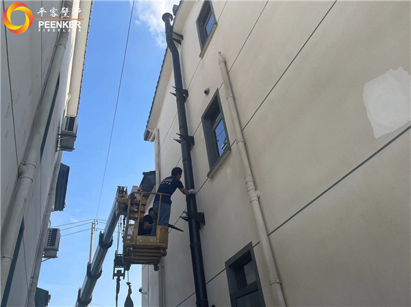 昆山自建別墅進(jìn)口鑄鐵火爐丹麥morso 3640安裝.jpg