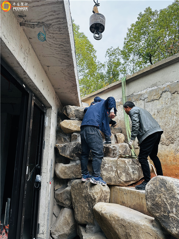 諸暨綠城玫瑰園別墅法國(guó)TOTEM F1100壁爐安裝.jpg