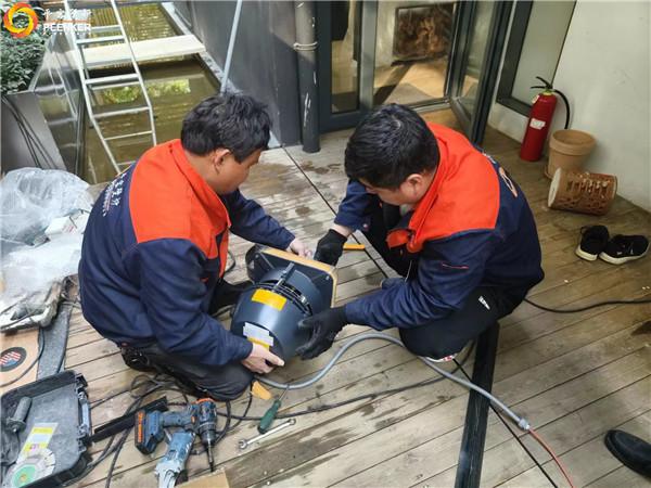 上海武寧路會(huì)所丹麥壁爐Morso8893+風(fēng)機(jī)安裝 | 平客壁爐.jpg