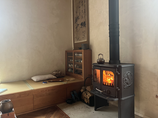 上海捷克小區(qū)丹麥Morso鑄鐵火爐2140安裝.jpg