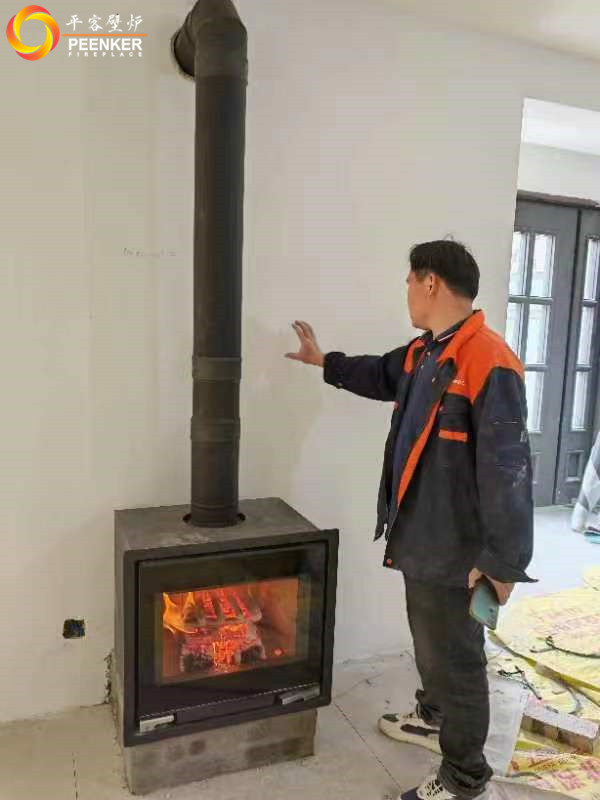 太原晉陽府高層一樓丹麥Aduro A5+壁爐風機安裝.jpg