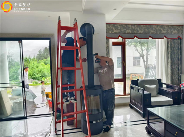 黃山北麓人家丹麥Aduro A17進(jìn)口壁爐安裝.jpg