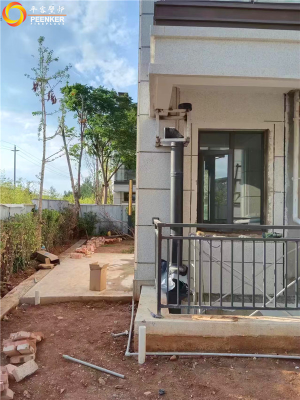 昆明紫境府丹麥Aduro A15壁爐+國產(chǎn)風(fēng)機(jī)安裝.jpg