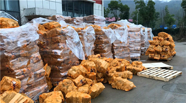 壁爐木柴.jpg 壁爐木柴.jpg