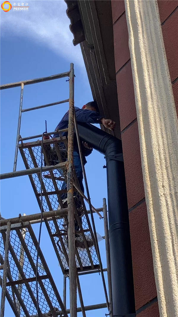 湖北枝江自建房丹麥Aduro A9.1獨立火爐安裝過程實拍.jpg