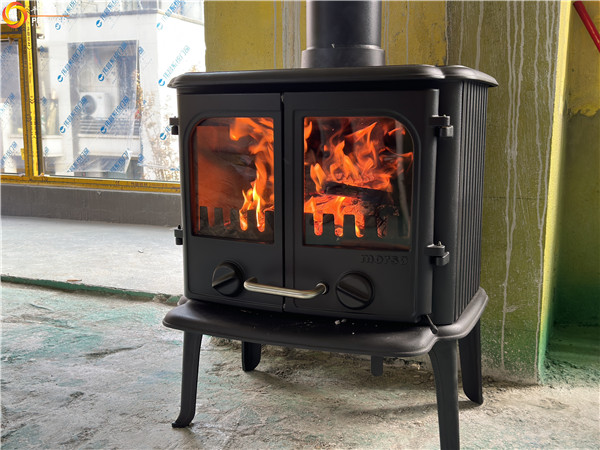 上海紅星鉑雅名都別墅丹麥Morso 2110鑄鐵火爐安裝.jpg