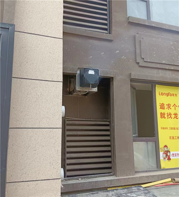 壁爐風(fēng)機(jī).jpg 高層一樓安裝真火壁爐使用壁爐風(fēng)機(jī).jpg