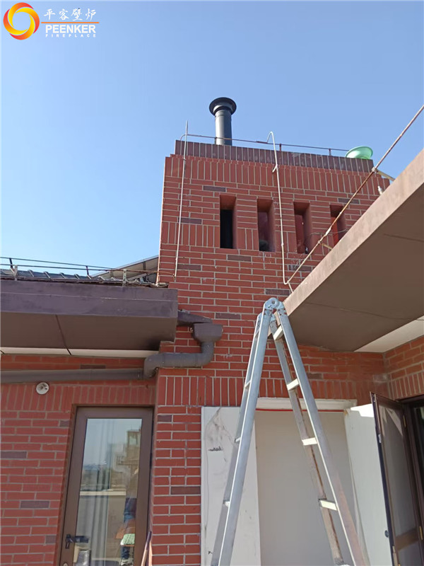 平客壁爐|日照國(guó)豐壹號(hào)院丹麥Morso 6848鑄鐵火爐安裝.jpg