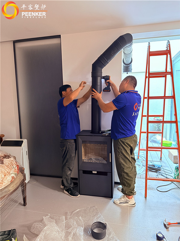 合肥瀾岸里地下室丹麥Aduro A1壁爐安裝.jpg