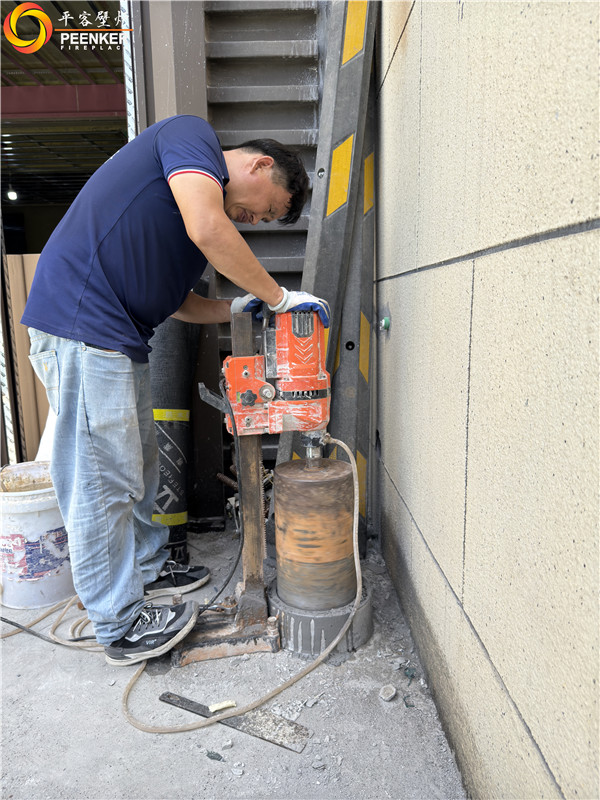 南京金隅紫京疊園英國fireline PV85i壁爐安裝.jpg