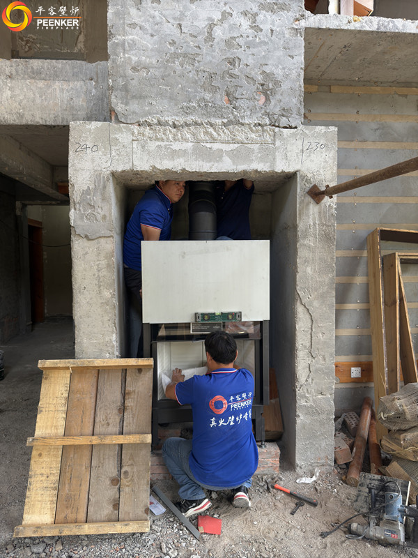 張家口原鄉(xiāng)美麗堅(jiān)別墅丹麥Morso S101-12壁爐安裝.jpg