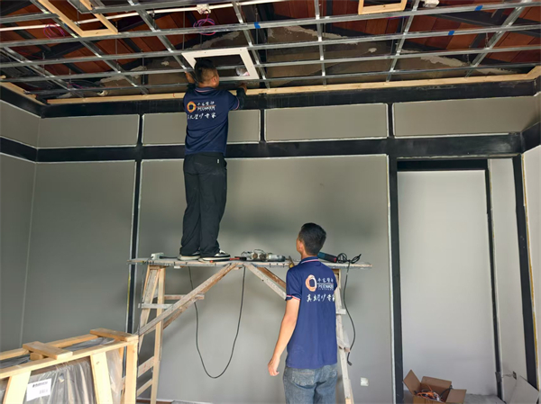 蘇州本色美術(shù)館丹麥Aduro 15壁爐安裝.jpg