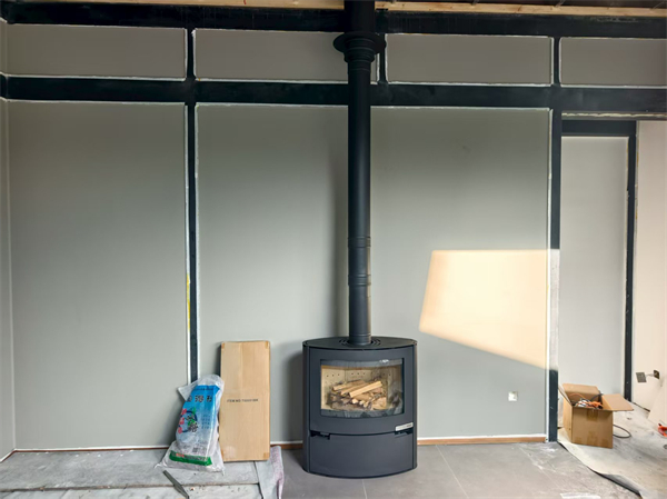 蘇州本色美術(shù)館丹麥Aduro 15壁爐安裝.jpg