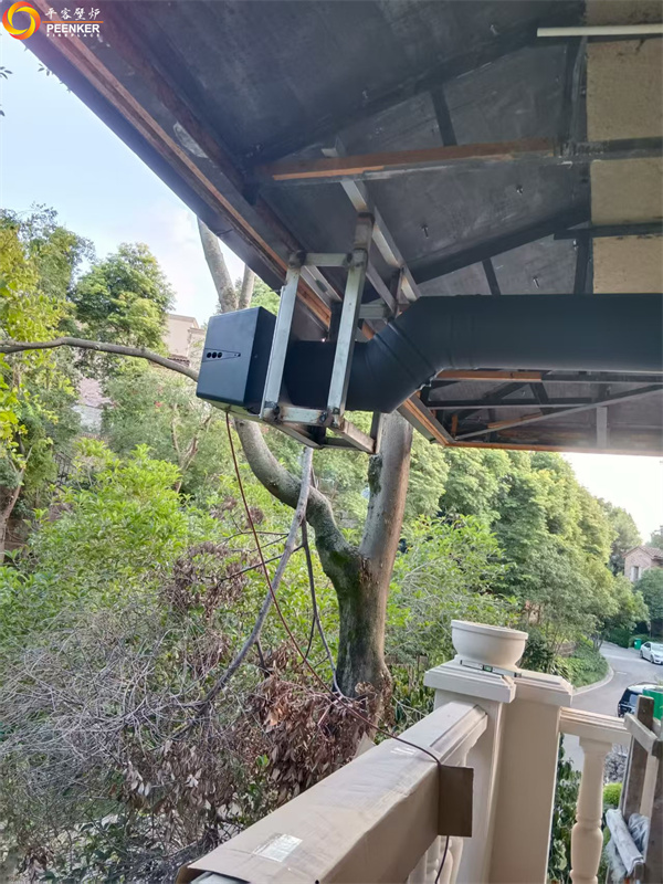 成都麓山國(guó)際丹麥Morso 7943鑄鐵火爐安裝.jpg