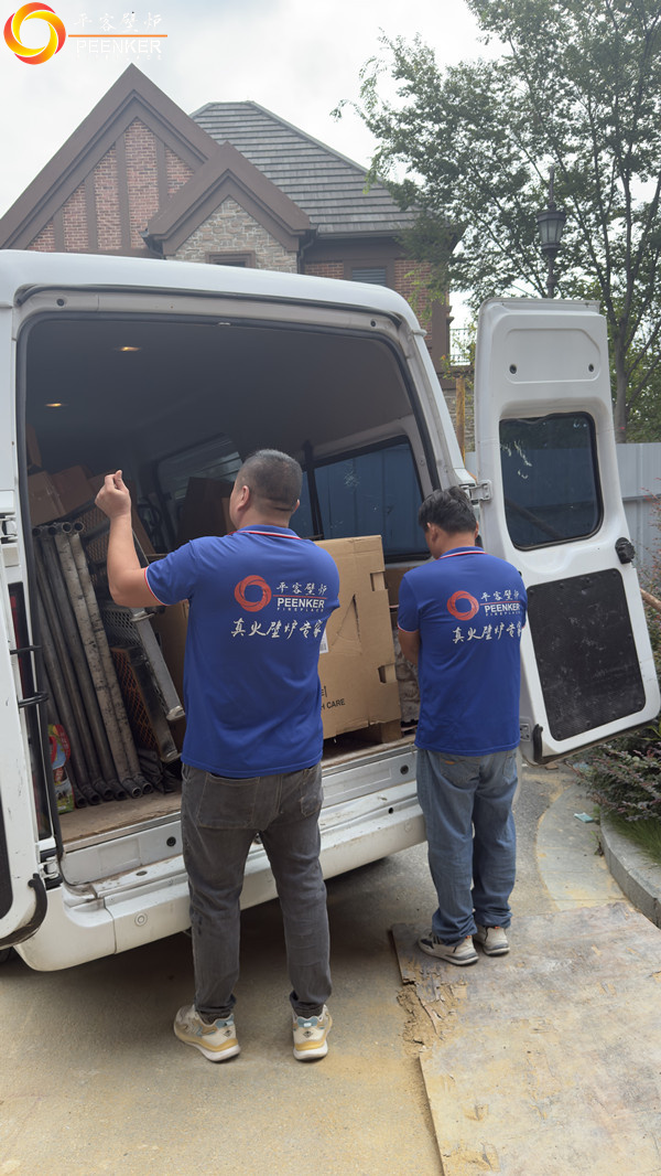 鎮(zhèn)江紫金7號丹麥Morso 5660嵌入壁爐安裝.jpg