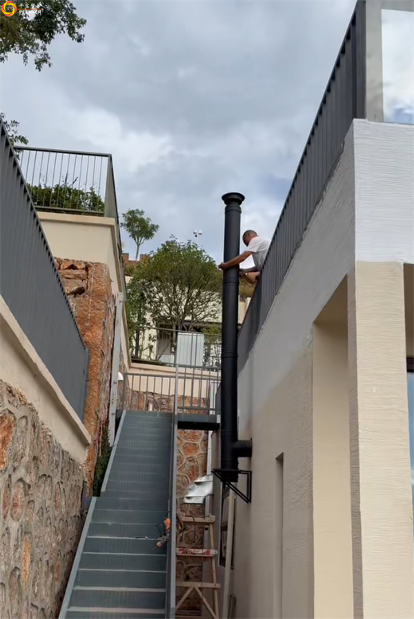 玉溪汐岸夏堤別墅丹麥Morso 2110鑄鐵火爐安裝.png