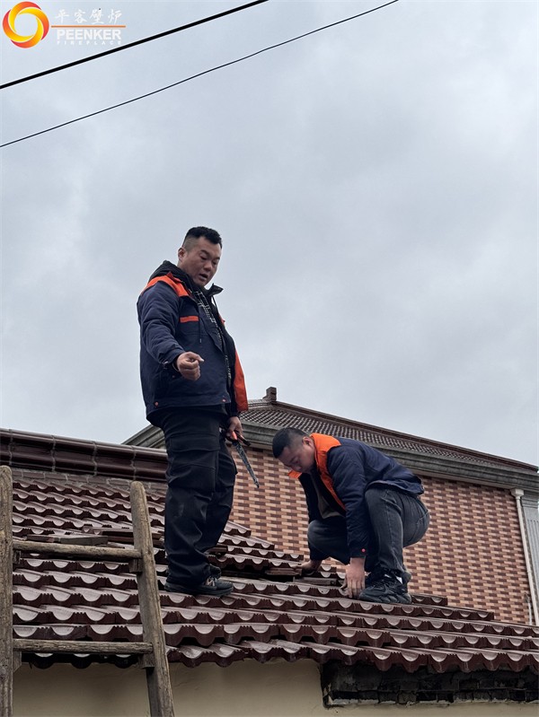 上海坦南村自建房丹麥Aduro 15LUX壁爐安裝.jpg